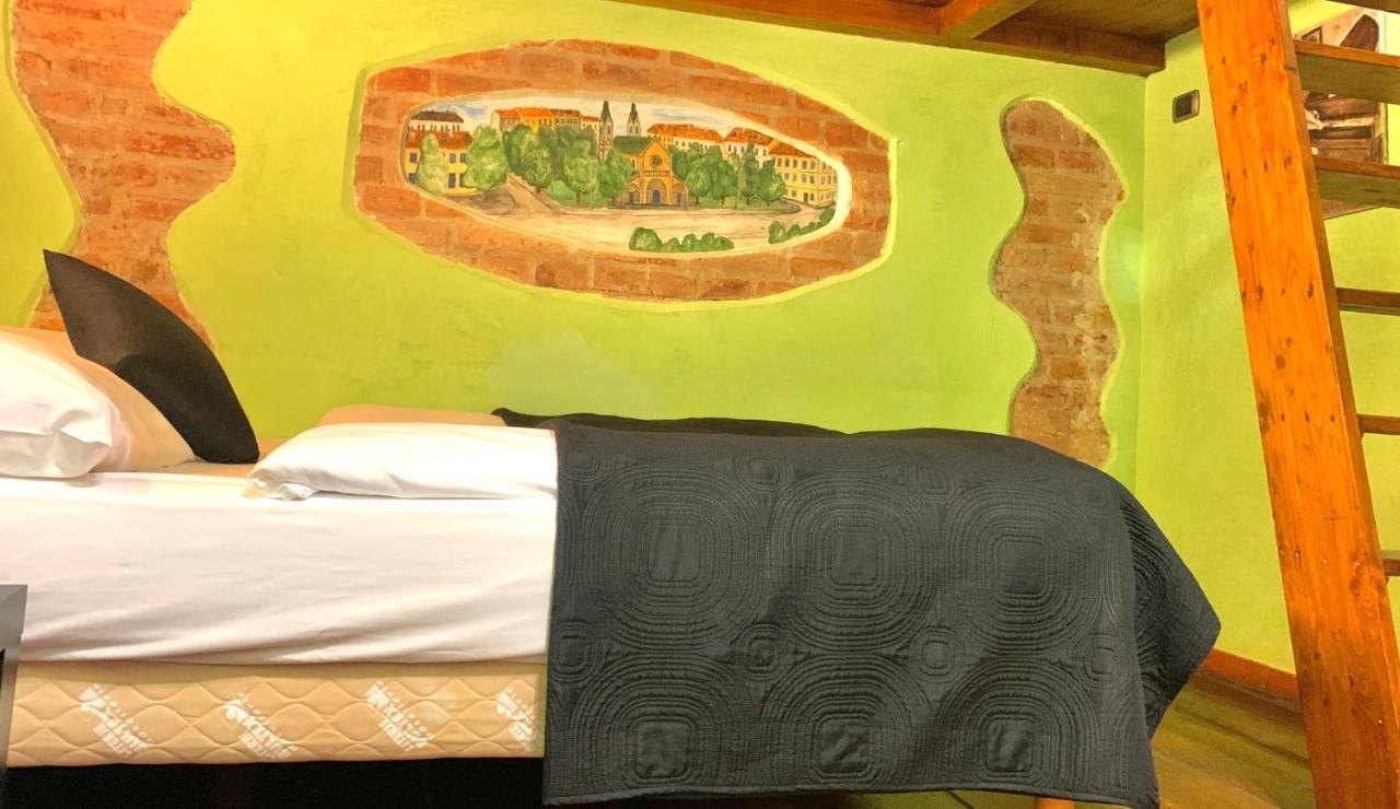 Casa Italia Apart Otel Prag