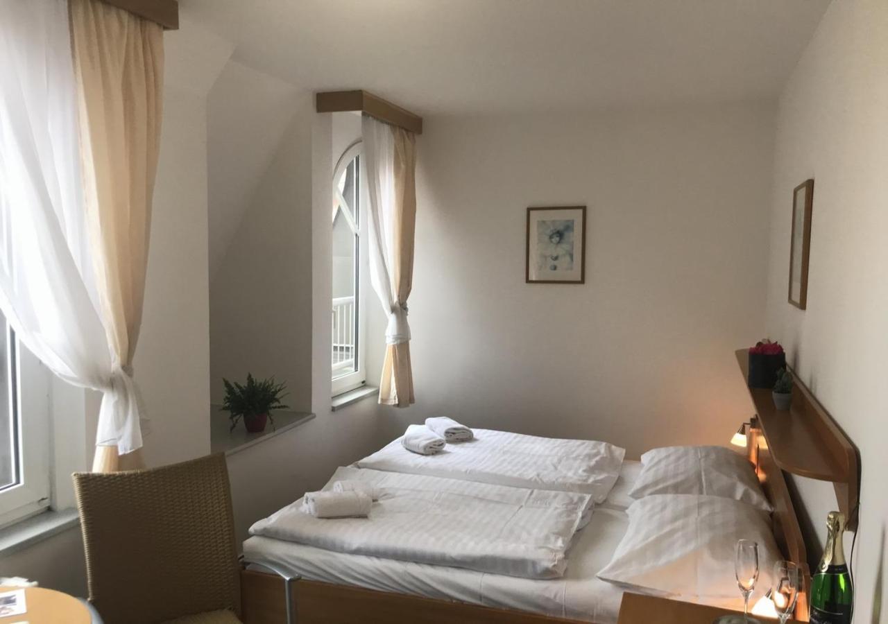 Otel Otar 3*