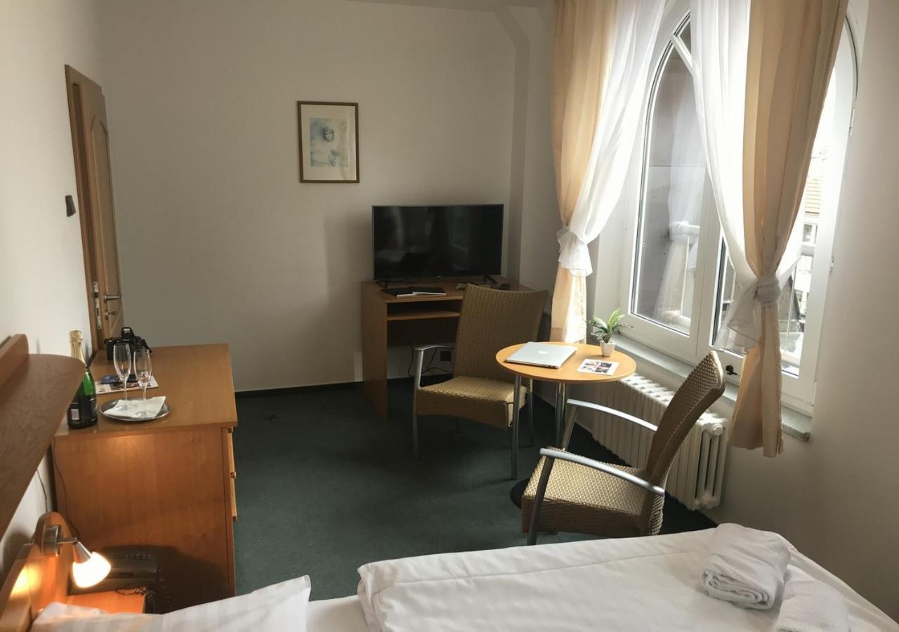 Otar Otel