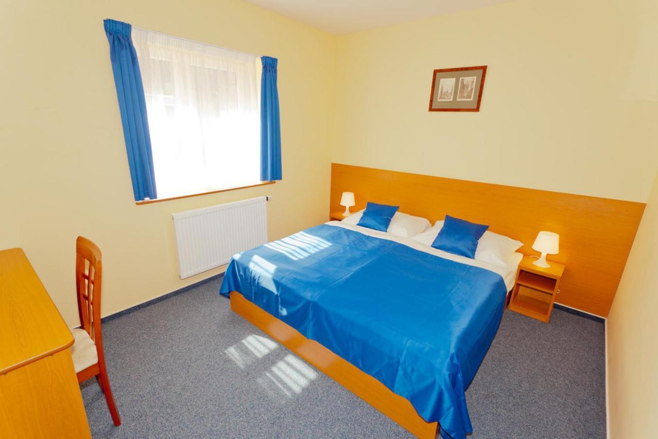 Adeba Hotel