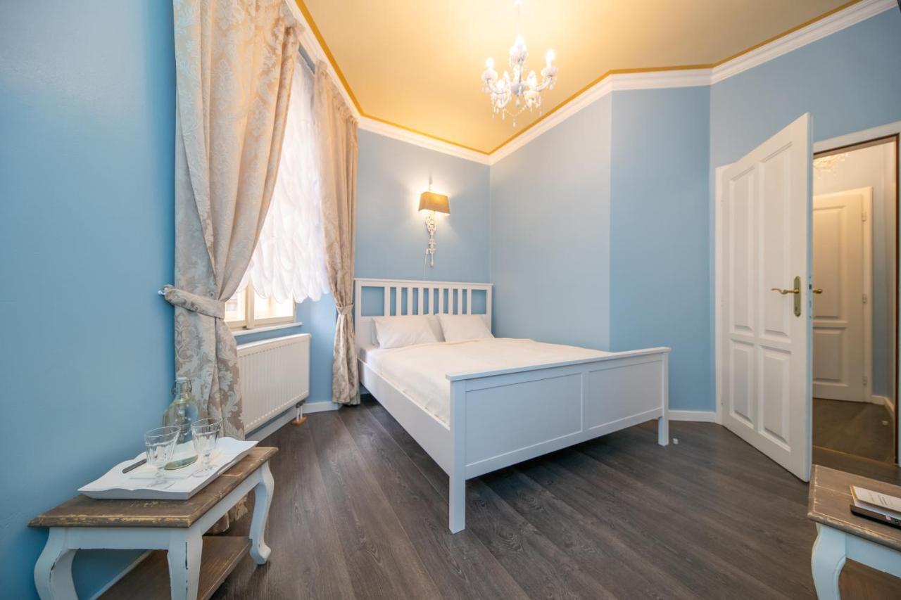 Cathedral Aparthotel 4*