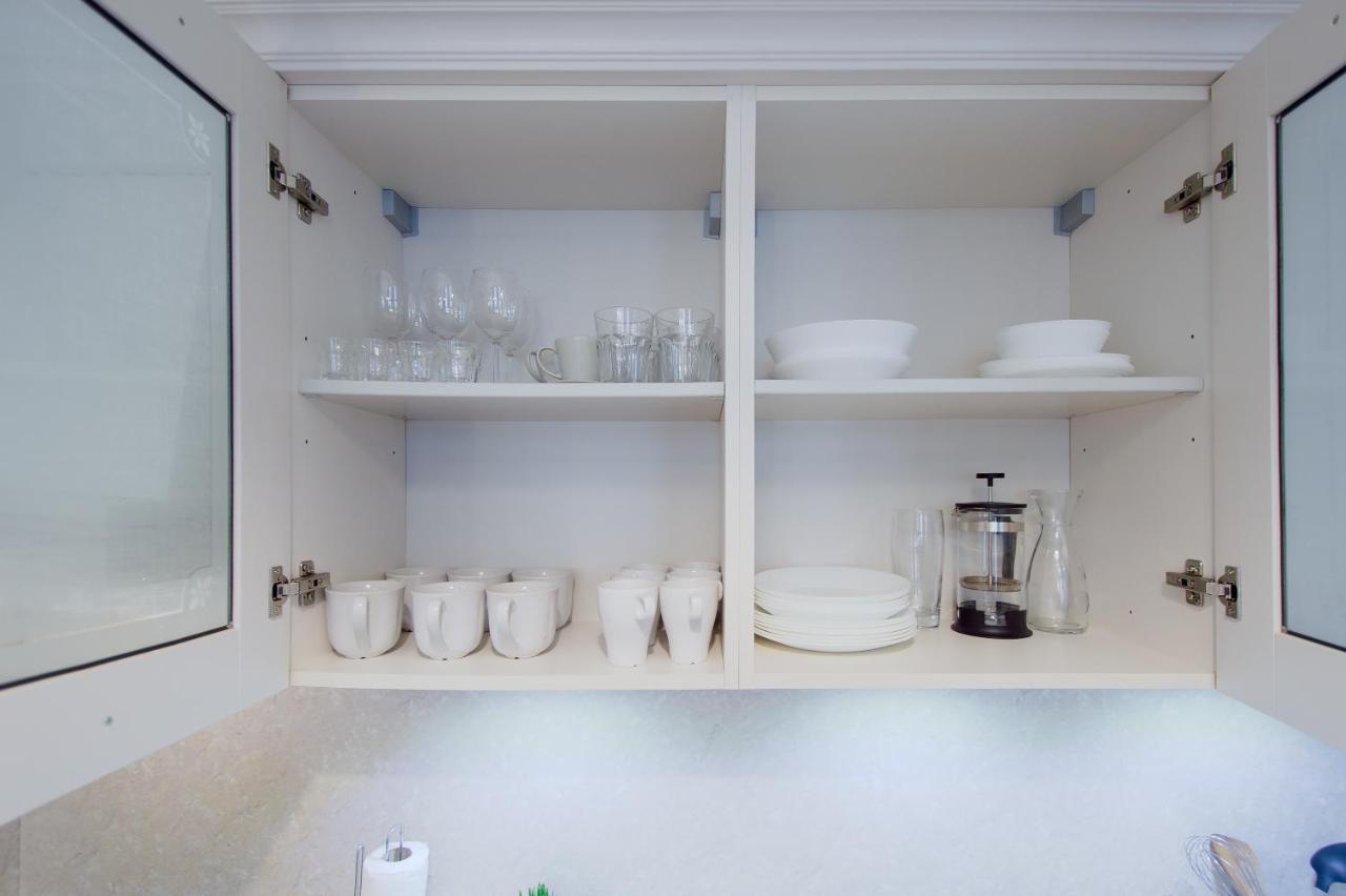 Modern Charvatova Daire *