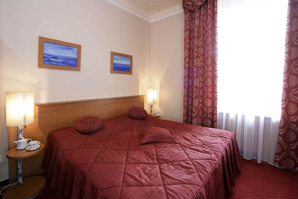 Gallery Sis Otel 3*