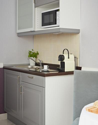 Almandine Aparthotel 4*