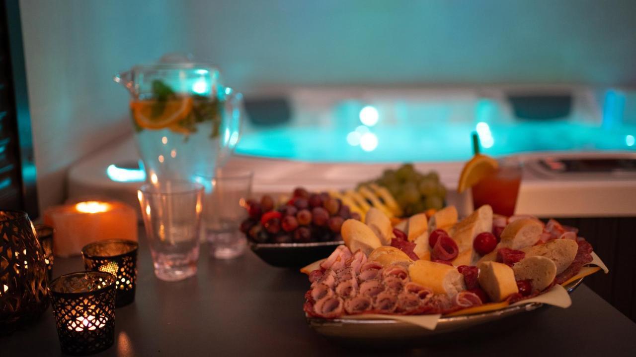 Love hotel Wellness Relax - Luxusni Prague
