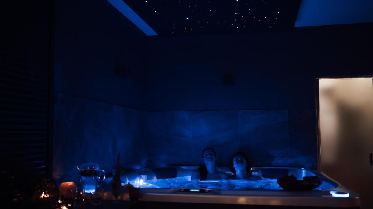 Wellness Relax - Luxusni Love hotel Prague