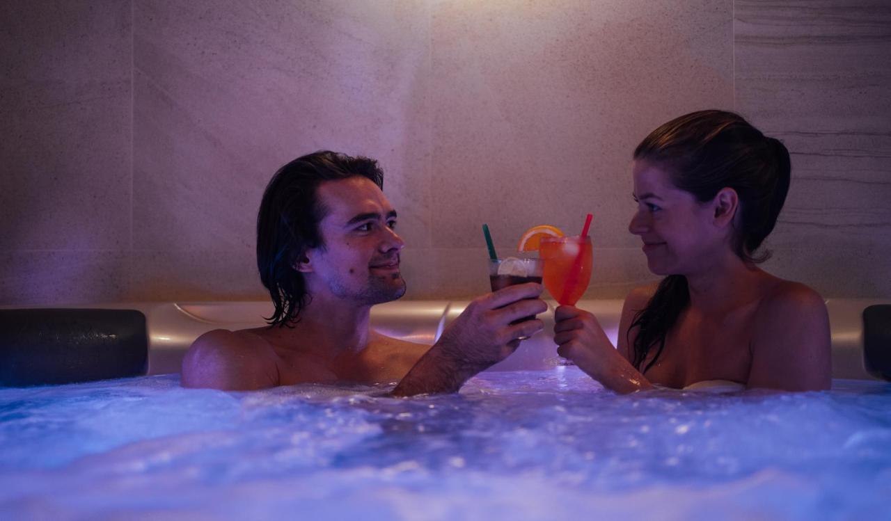 Hotel do amor Wellness Relax - Luxusni Praga