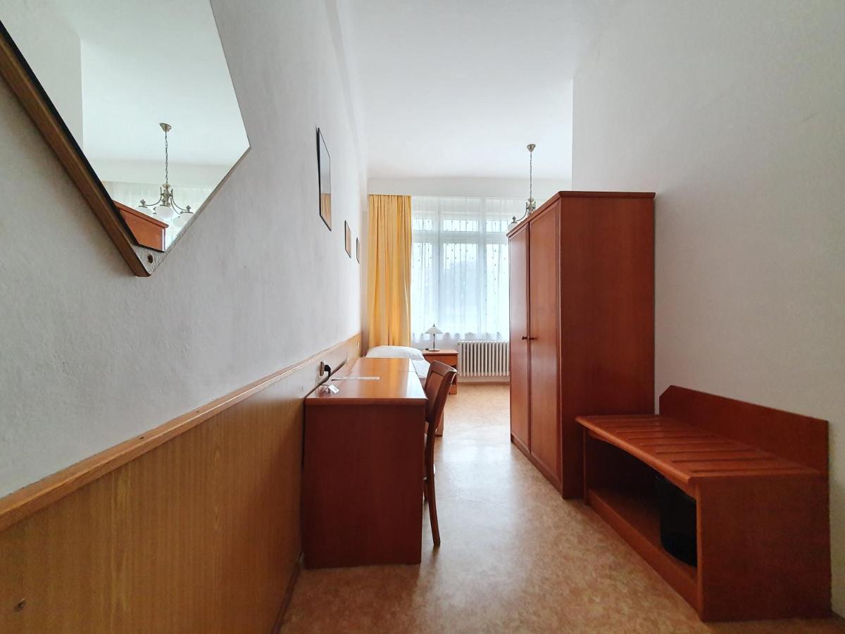 Jana - Domov Mladeze Guest house Prague