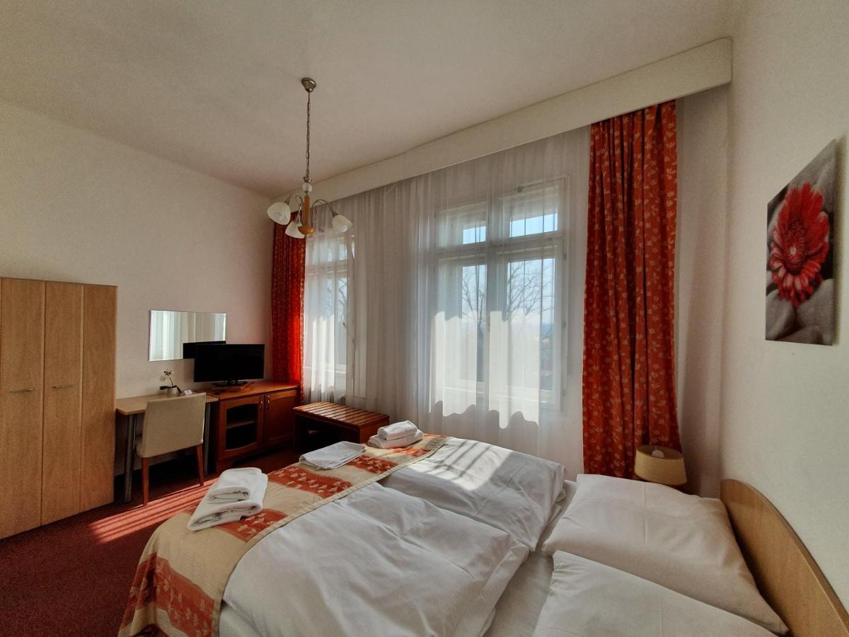 Guest house Jana - Domov Mladeze 2*