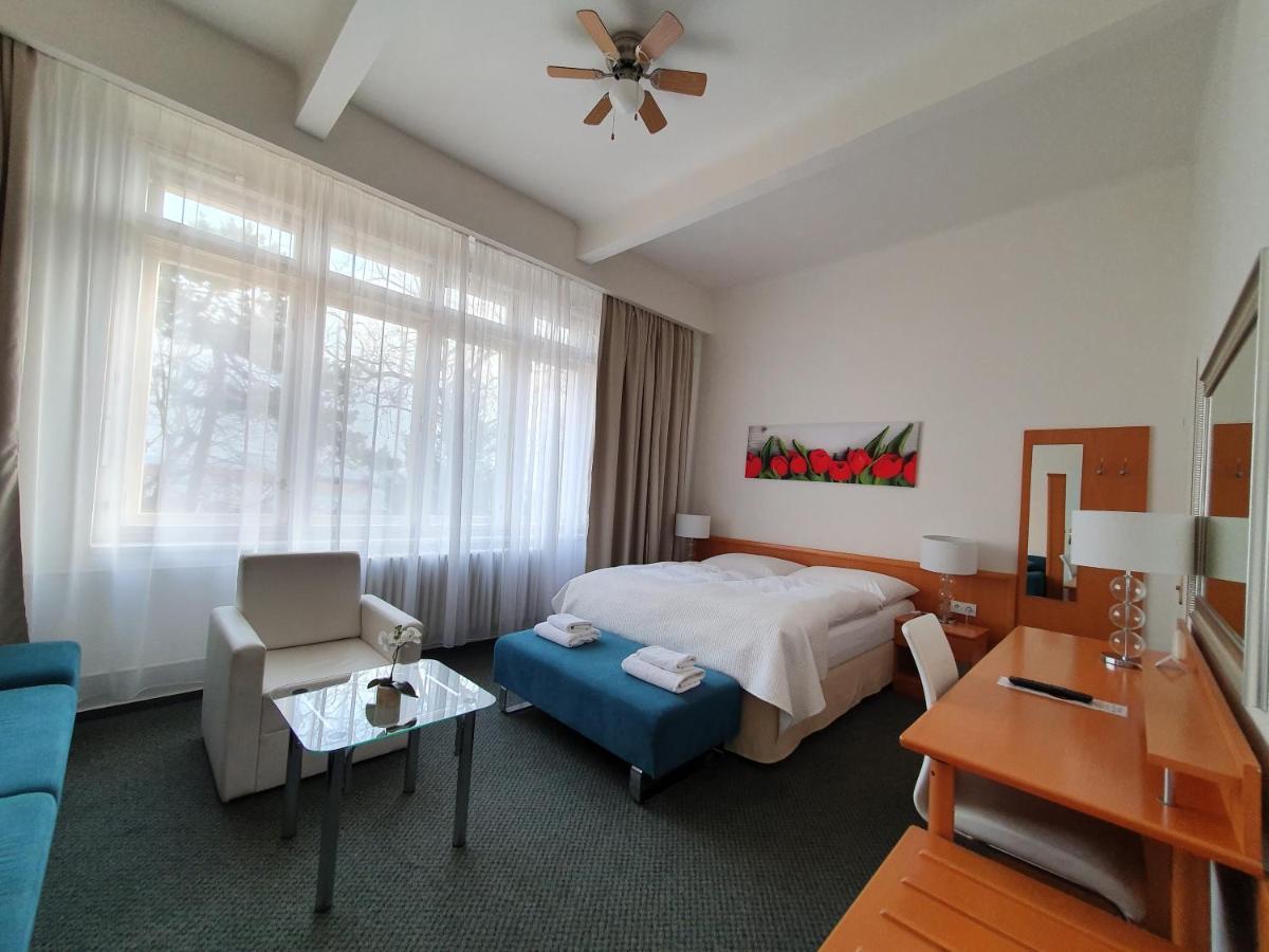 Jana - Domov Mladeze Guest house