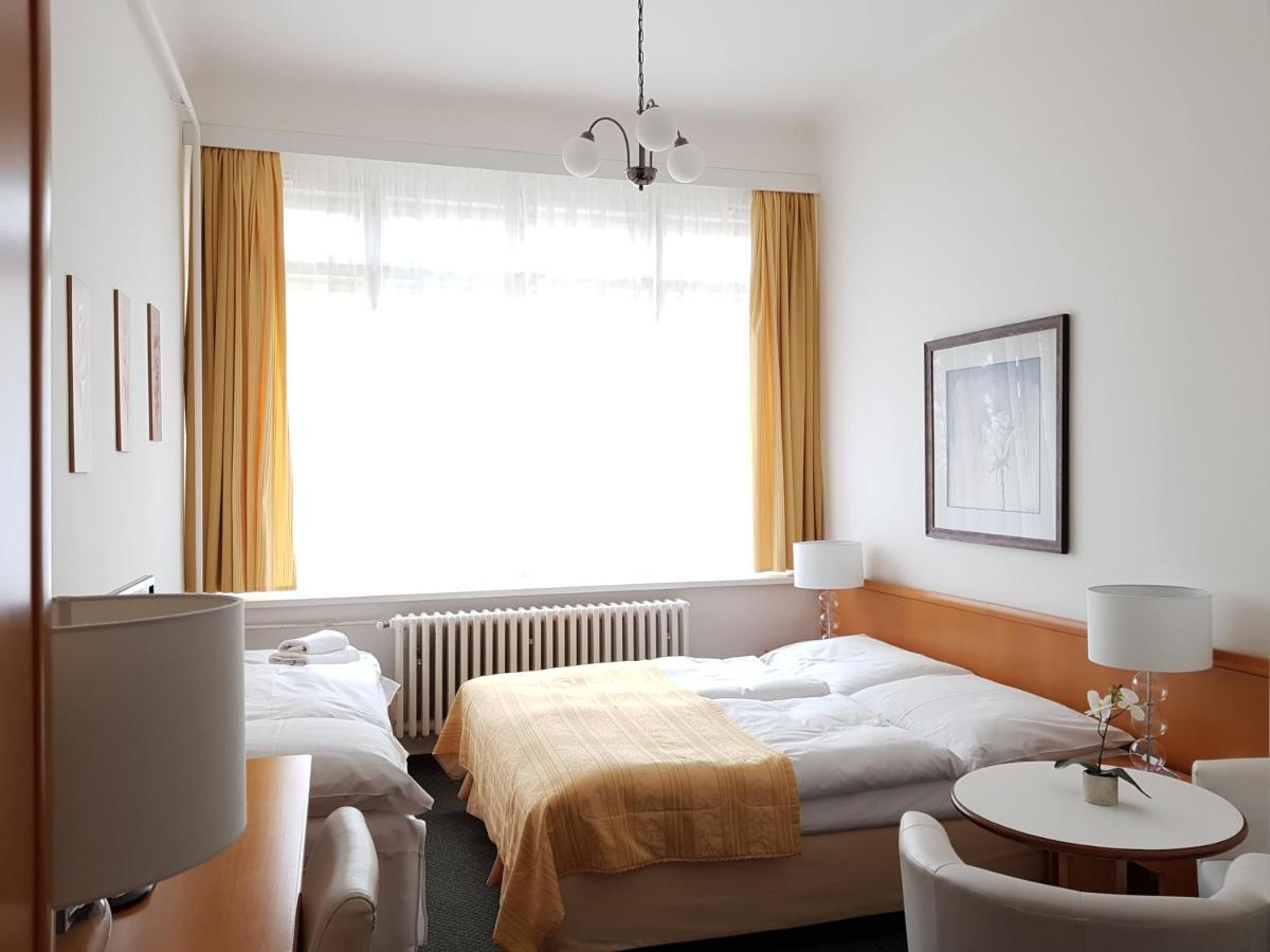 Jana - Domov Mladeze Guest house 2*