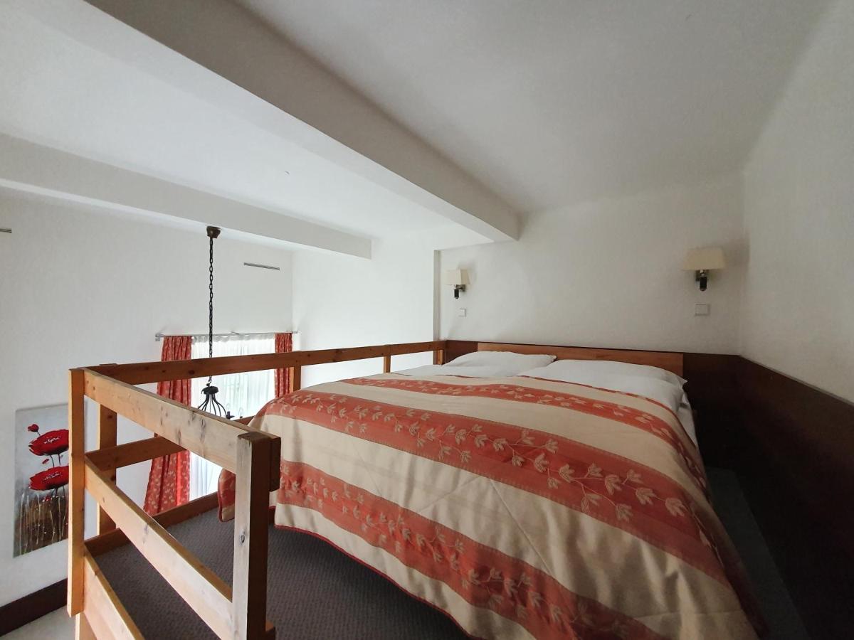 Guest house Jana - Domov Mladeze 2*