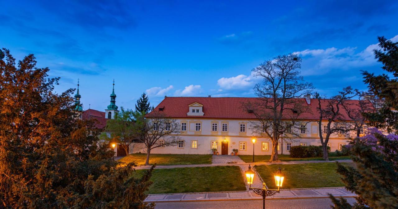 Loreta Prague