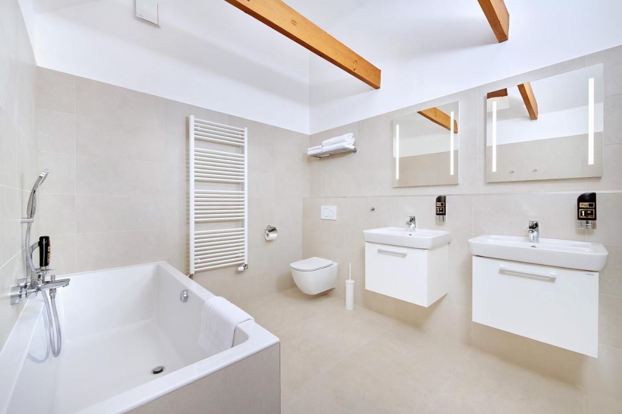 Apart Otel Downtown Kodanska 4*