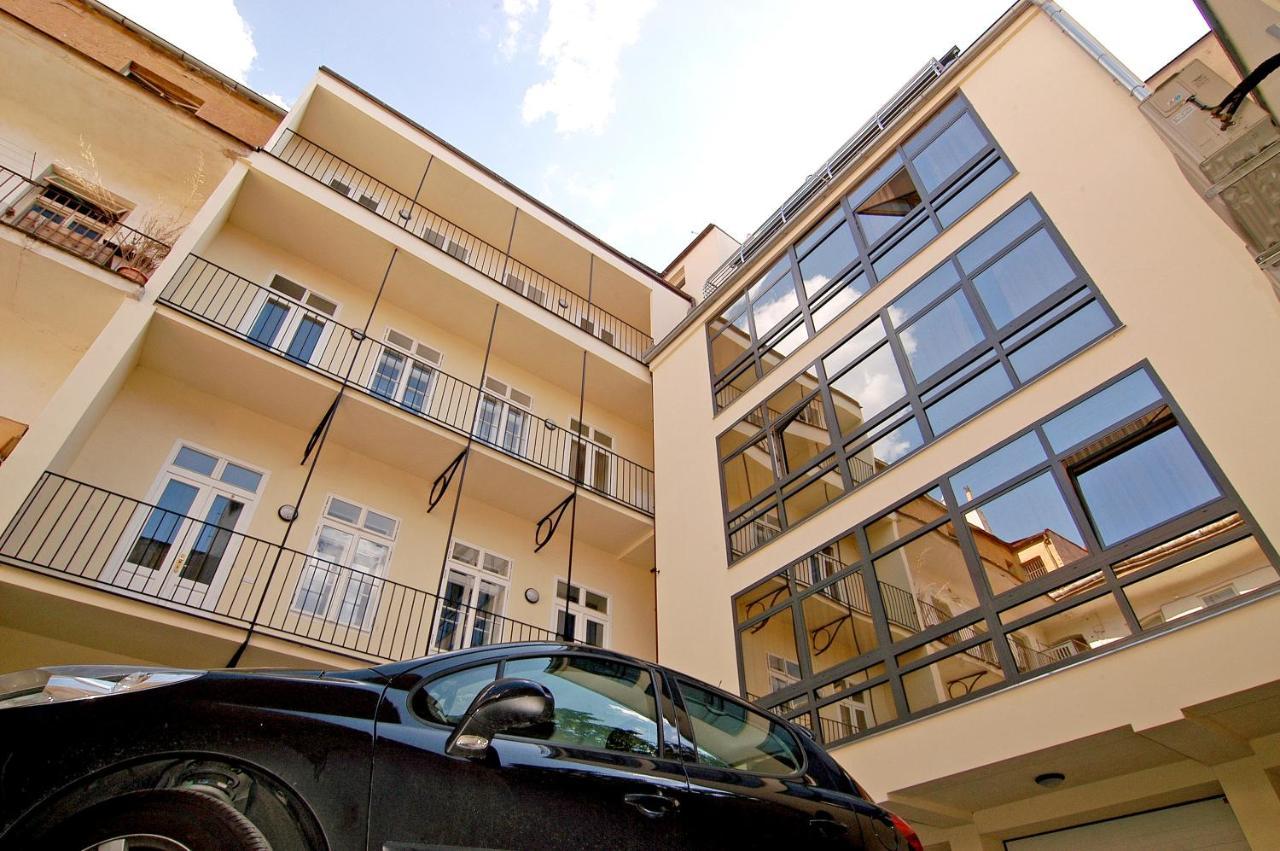 Appart hôtel La Familia 2*