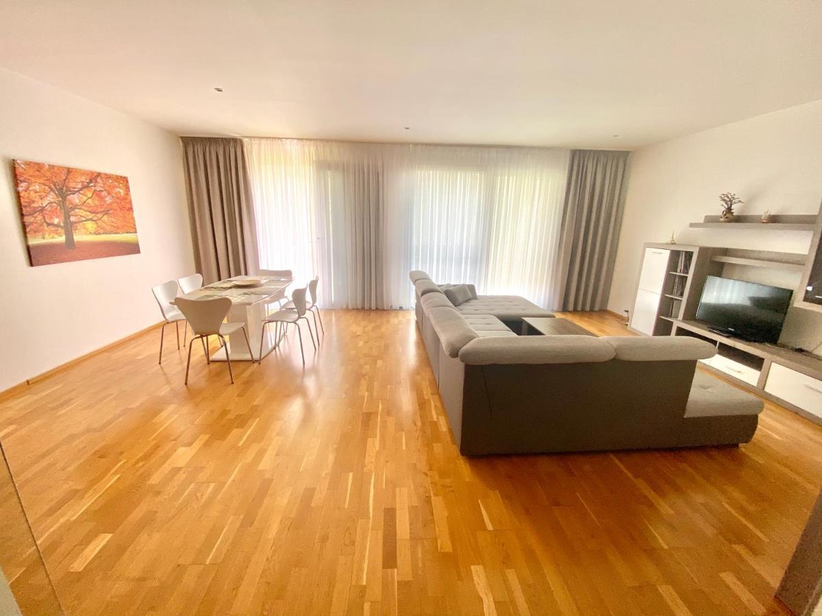 Korunni Dvur, 2 Free Parkings Apartment *