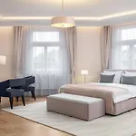 Revolucni Apartments Old Town