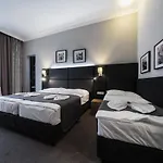 Hotel Noir