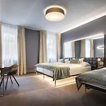 Hotel Mucha
