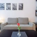 Luxury Apartment On Old Town Square