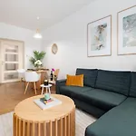 Prague Days - Cozy Apartment With Workspace