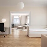 Revolucni Apartments Old Town