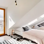 Ultimate Prague 1 Experience - Duplex, Roof Top Terrace, Prague Castle View, Free Parking Over Weekends, Ac!