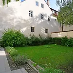 Romantic Apartment Under The Prague Castle