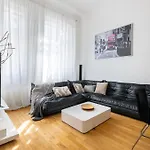 Lesser Town Apartment Melnicka By Easybnb