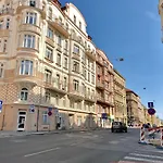 Ce Apartment Prague Castle