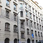 Hostel Hlavkova
