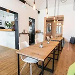 Visitinn Apartments & Hostel