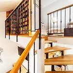 4Br 3Bath Balcony Central Harry Potter Penthouse