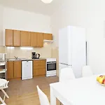Apartments With 2 Bathrooms- 5 Minutes From Old Town - 102 M2