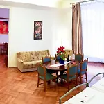 Happy Apartments For Friends