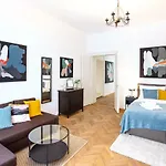 5Br 2Bath Family Apt 5Mins To Wenceslas Square