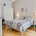 Jt\'S Apartments Jecna Str.