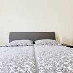 Apartment Halkova 5