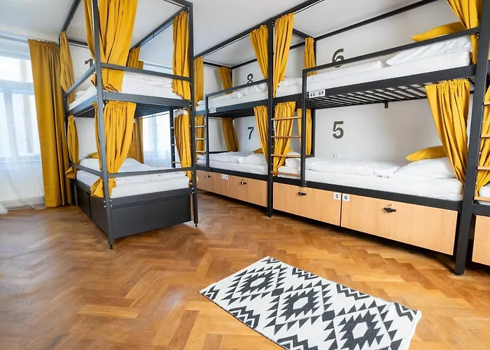 White Wolf House Hostel & Apartments