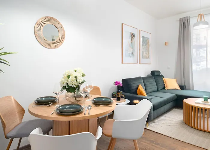 Prague Days - Cozy Apartment With Workspace