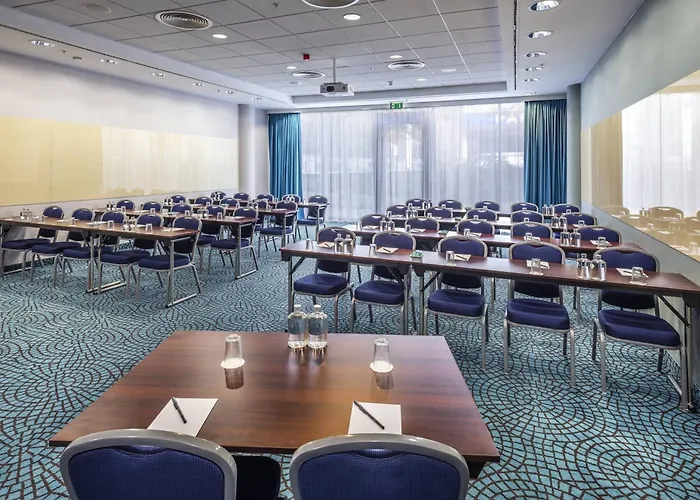 Courtyard By Marriott Prague City