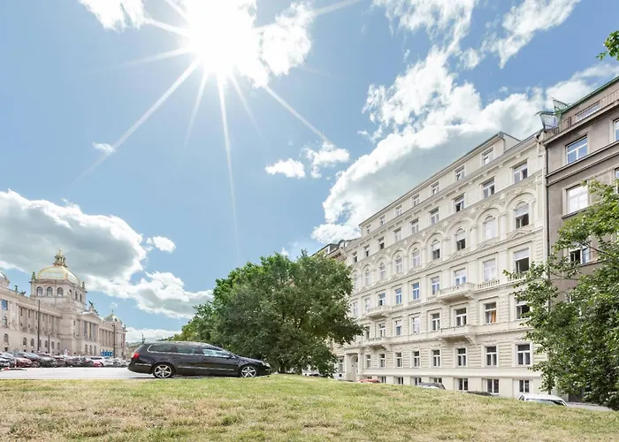 Cozy Retreat By Wenceslas Square
