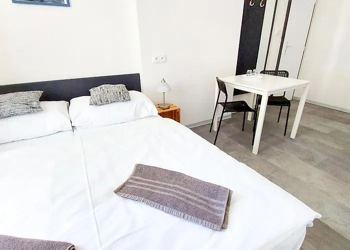 Room Close To The Centre H4