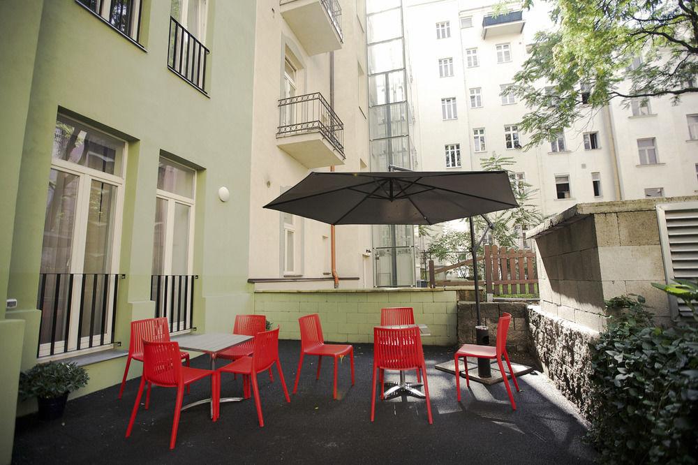 Noir 4* Praga