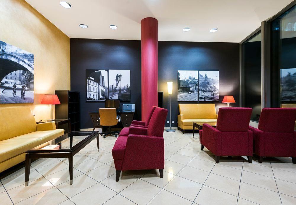 Courtyard By Marriott 4* Prague