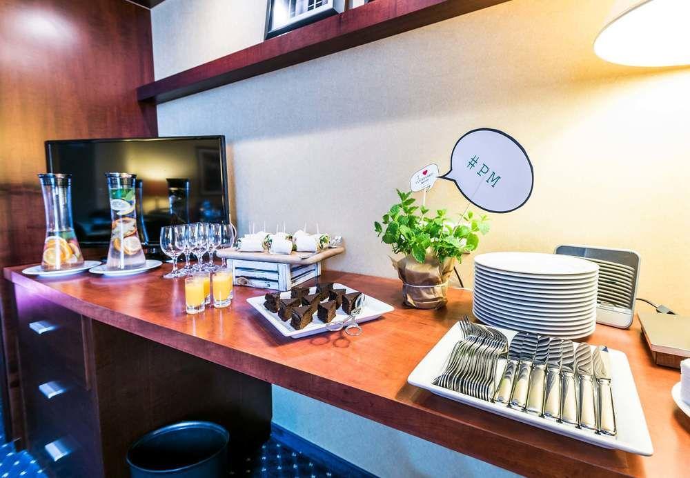Courtyard By Marriott Hotel