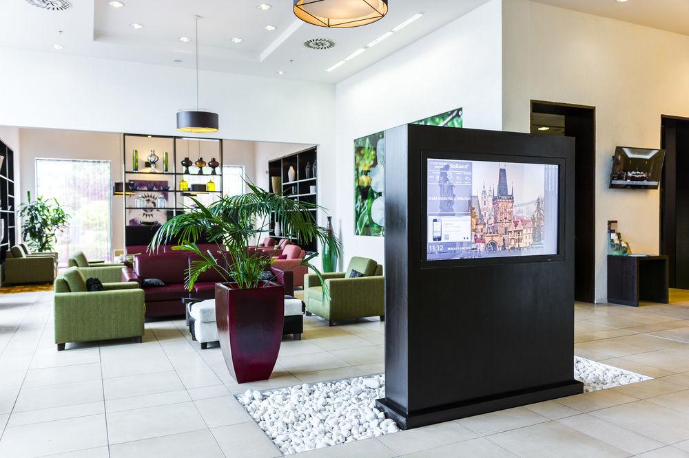 Hotel Courtyard By Marriott Airport