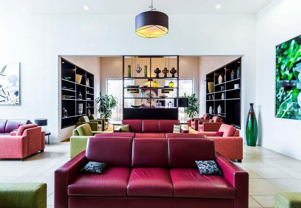 Courtyard By Marriott Airport Prague