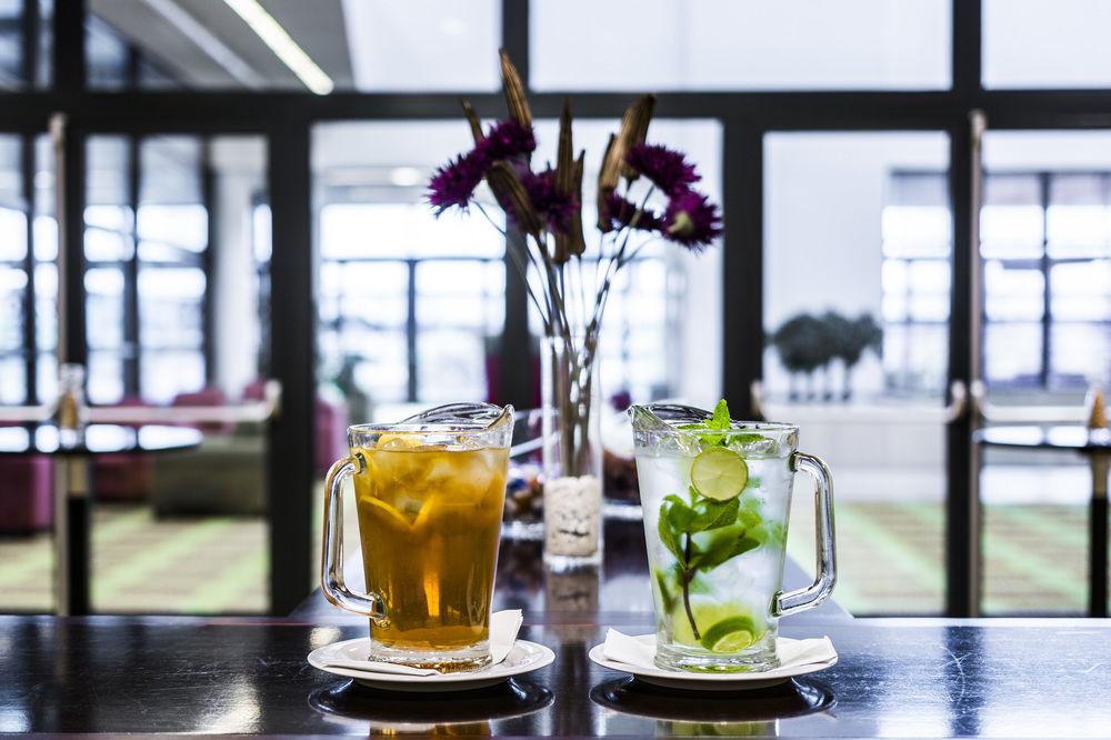 Hotel Courtyard By Marriott Airport Prague
