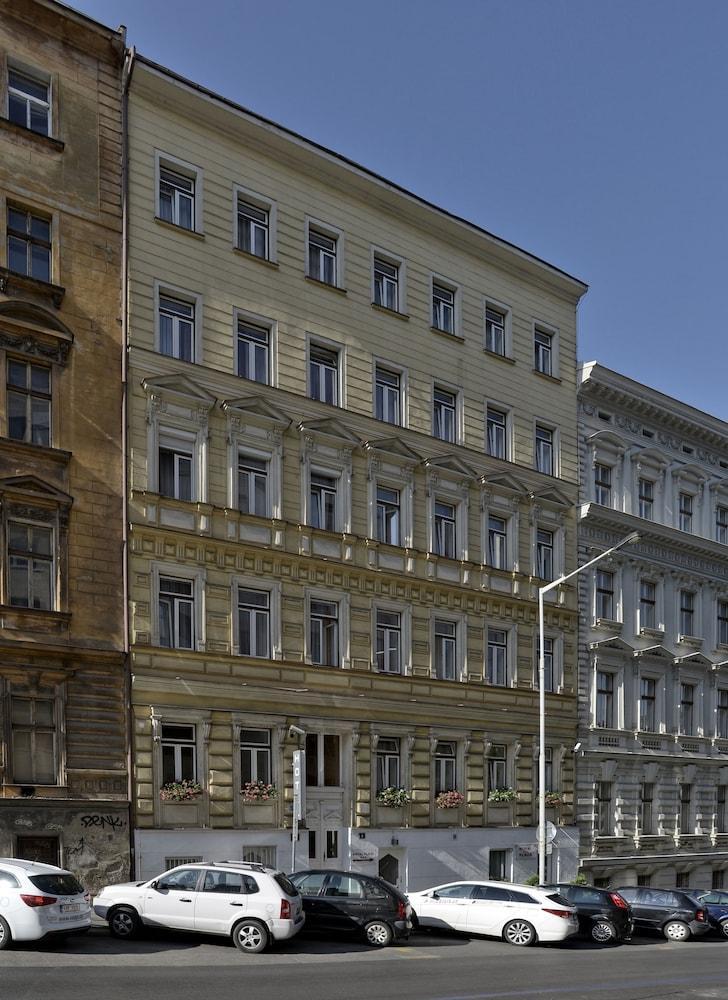 Hotel Royal Plaza Prague